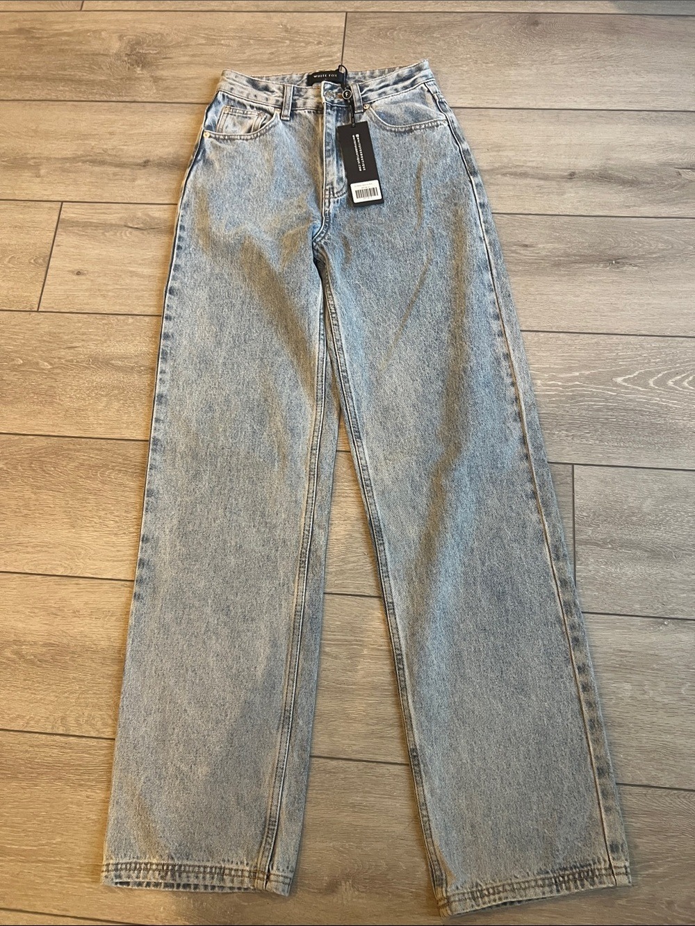 White fox nwt on replay High-Rise Straight leg cut out Jeans small - Picture 5 of 10